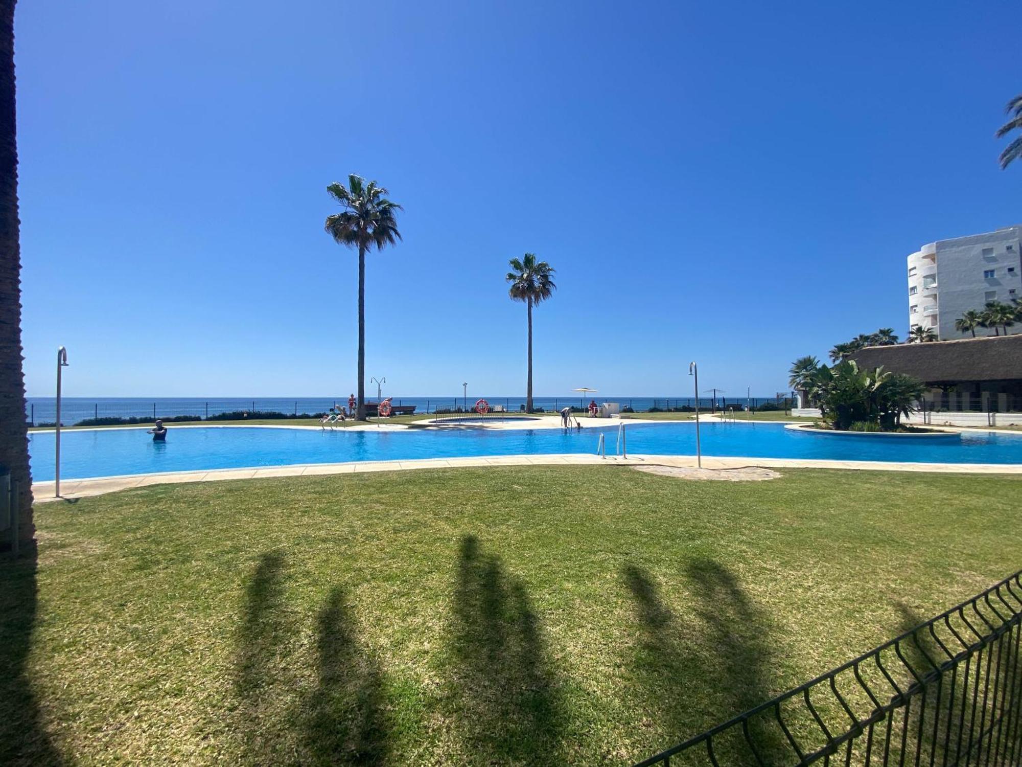 Frontline Beach Ground Floor With Privet Garden, Mi Capricho 16 Mijas Exteriör bild