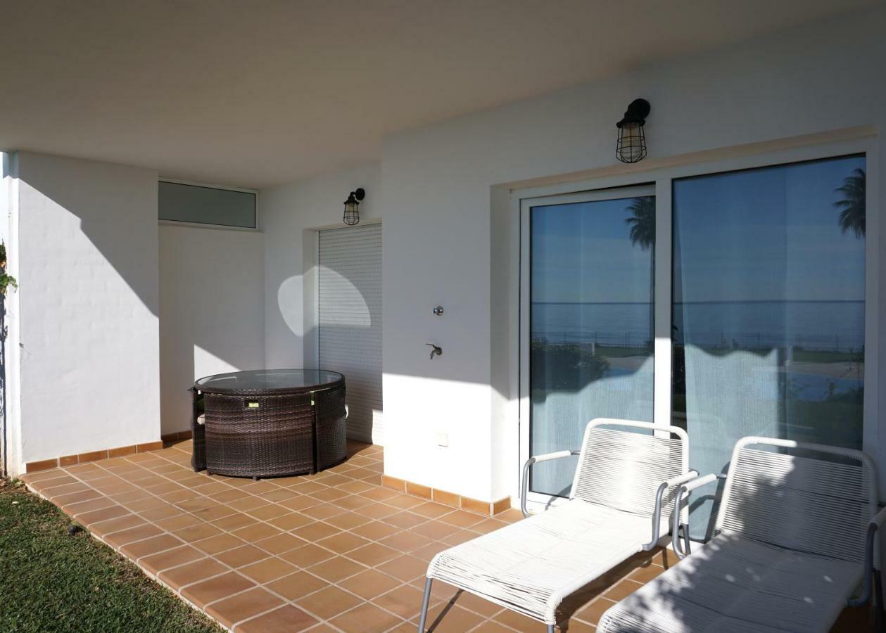 Frontline Beach Ground Floor With Privet Garden, Mi Capricho 16 Mijas Exteriör bild